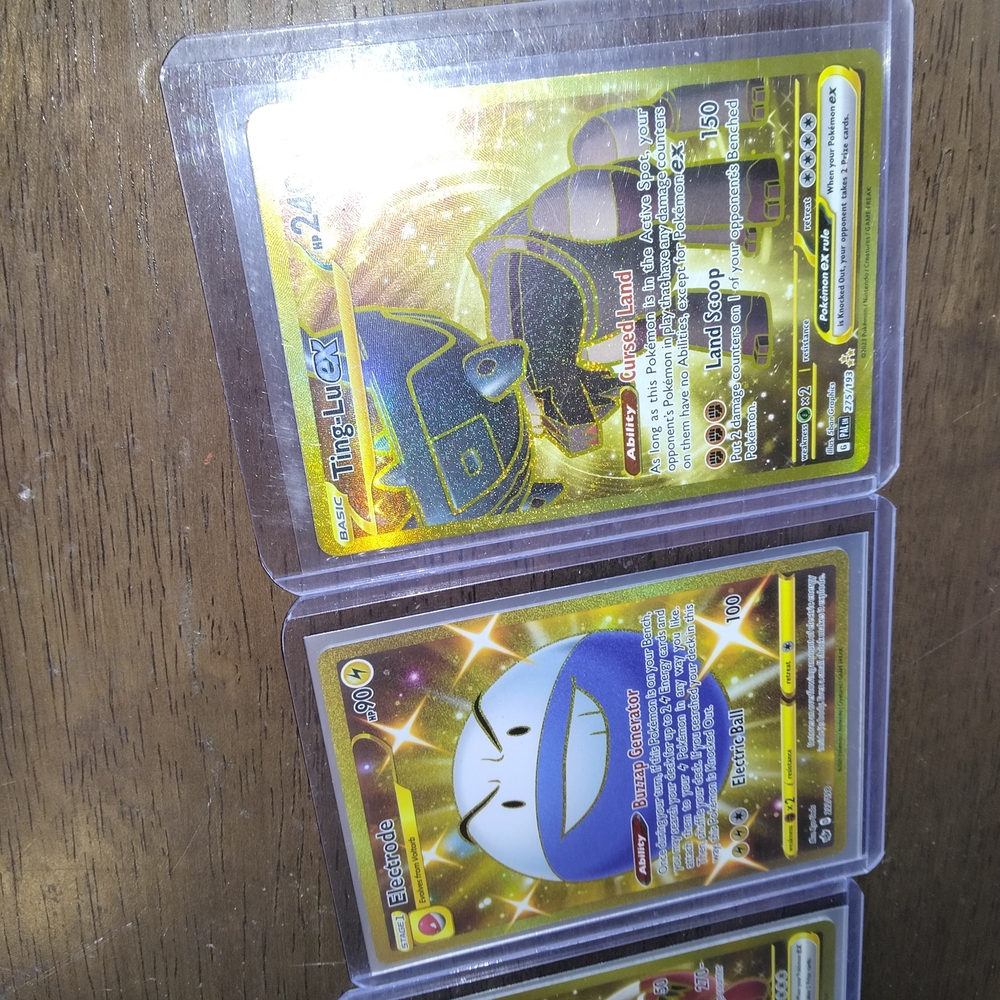 Pokemon Card Set - Gold and Yellow - Picture 4 of 7